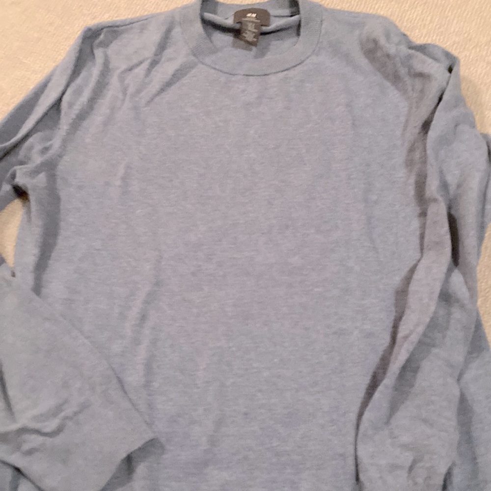 Men’s medium blue sweater